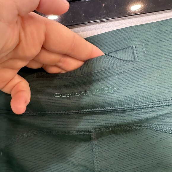 Outdoor Voices Women's TechSweat Back Pocket Leggings JL3 Evergreen Size Medium - Picture 6 of 7